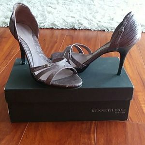 Kenneth Cole sandals